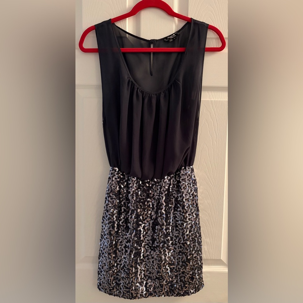 ❤️Sequin Hearts Dress❤️